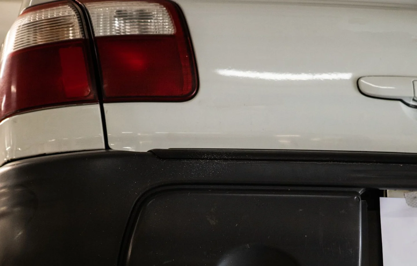 Exhaust inspection in a workshop